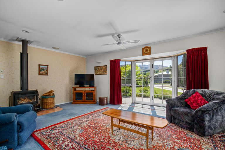 Photo of property in 23 Whitby Street, Clyde, 9330