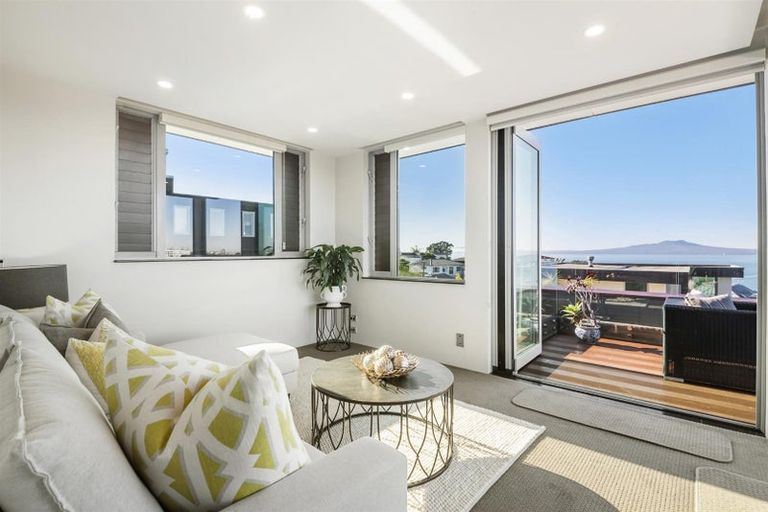 Photo of property in 22a Beach Road, Castor Bay, Auckland, 0620