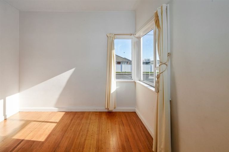 Photo of property in 313 Westminster Street, Mairehau, Christchurch, 8013