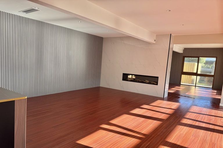 Photo of property in 70b Avonhead Road, Avonhead, Christchurch, 8042