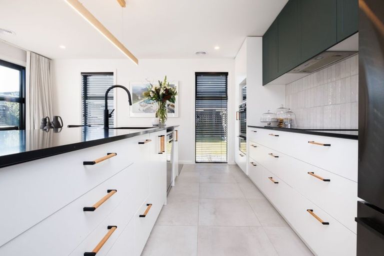 Photo of property in 7 Gratitude Way, Kelvin Grove, Palmerston North, 4414