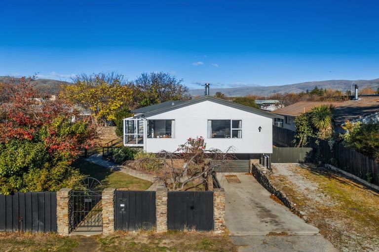 Photo of property in 116 Neplusultra Street, Cromwell, 9310