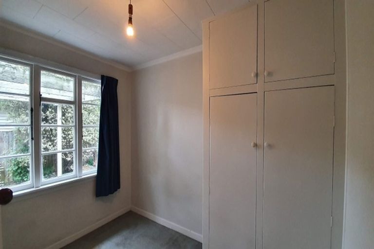 Photo of property in 43 Kirkwood Avenue, Upper Riccarton, Christchurch, 8041