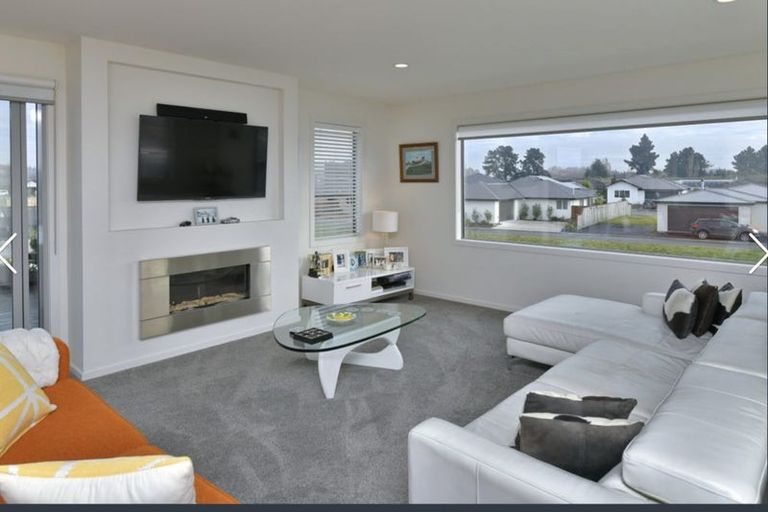 Photo of property in 15 Aroha Street, Pegasus, 7612