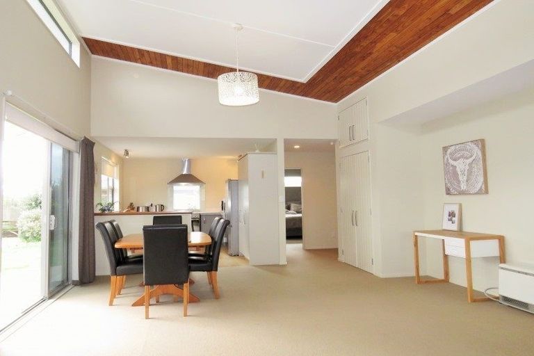 Photo of property in 1 Fuller Close, Levin, 5510