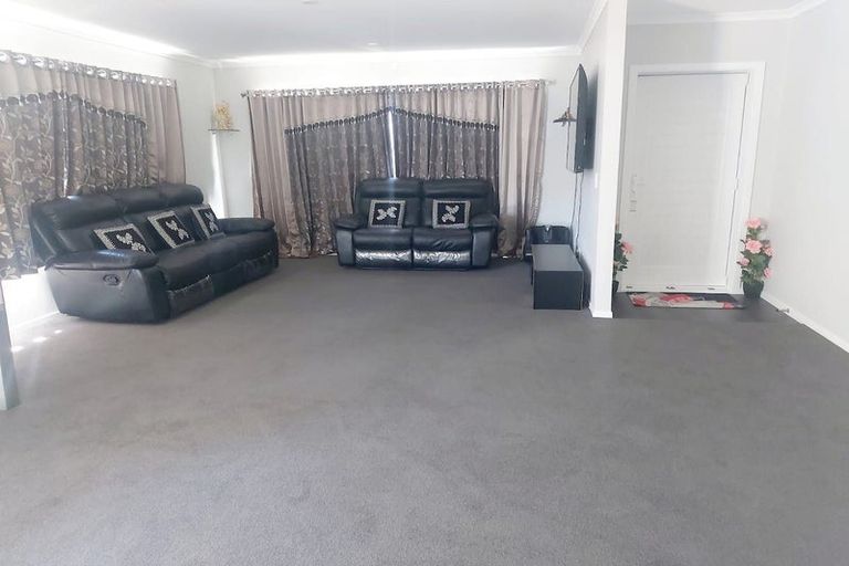 Photo of property in 23 Grovedale Square, Wainuiomata, Lower Hutt, 5014