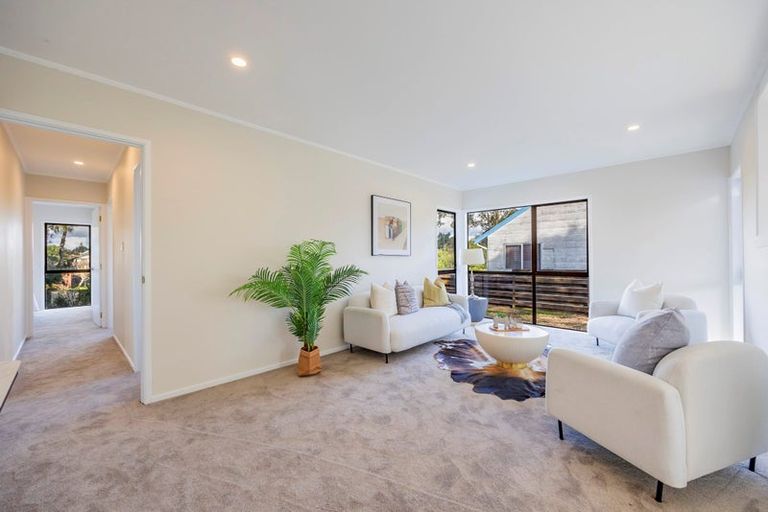 Photo of property in 9 Luanda Drive, Ranui, Auckland, 0612