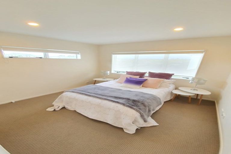 Photo of property in 99 Bayvista Drive, Karaka, Papakura, 2113