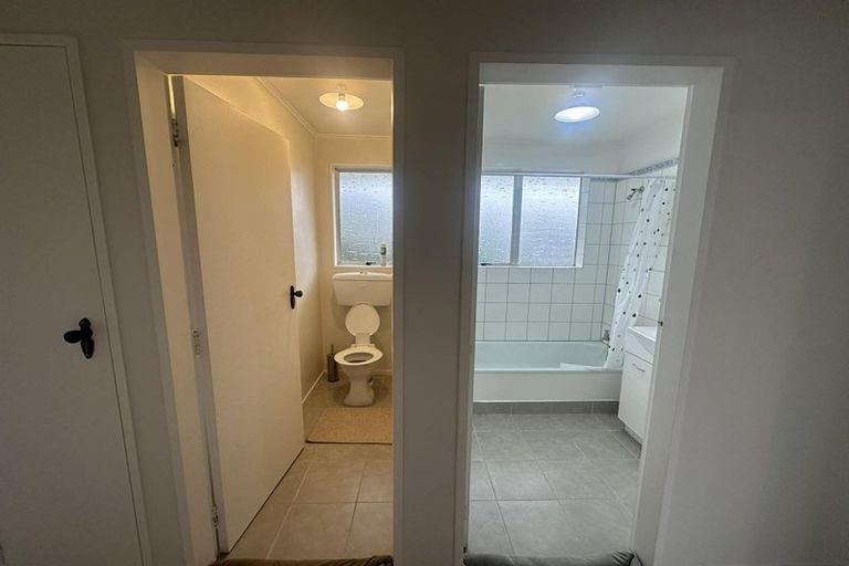 Photo of property in 20b Te Arataura Street, Takapuwahia, Porirua, 5022
