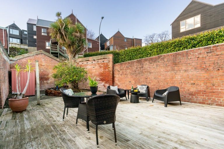 Photo of property in 81 Elizabeth Street, Mount Victoria, Wellington, 6011