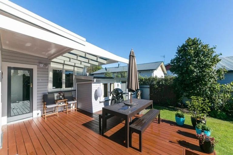 Photo of property in 53 Georges Drive, Napier South, Napier, 4110