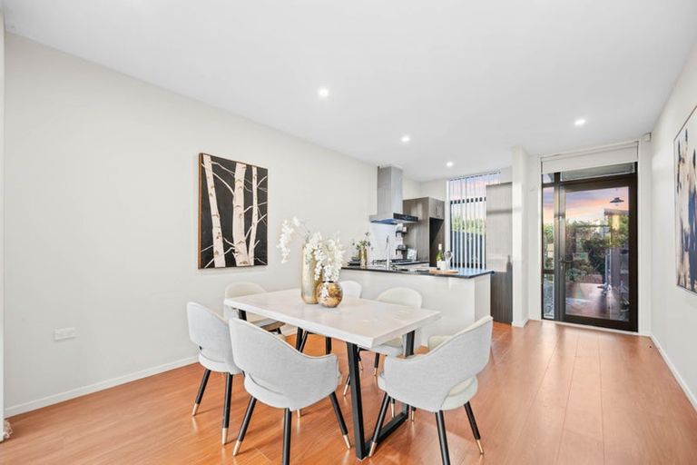 Photo of property in 67 Battalion Drive, Papakura, 2110