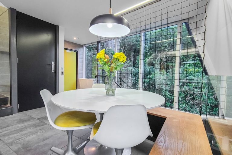 Photo of property in 64a Orangi Kaupapa Road, Northland, Wellington, 6012