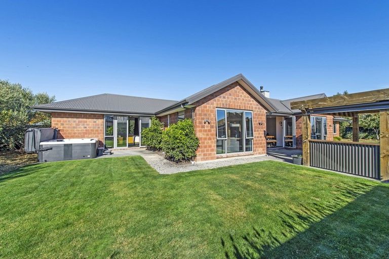 Photo of property in 15 Cameron Crescent, Rolleston, 7614