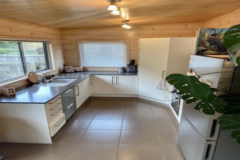 Photo of property in 108a Tauhinu Road, Miramar, Wellington, 6022