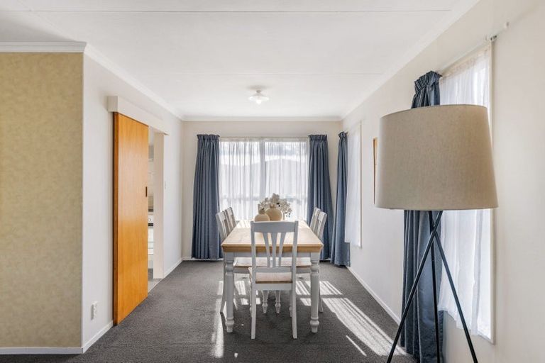 Photo of property in 21 Paradise Place, Milson, Palmerston North, 4414