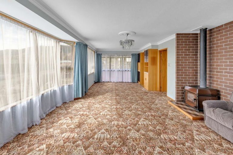 Photo of property in 3 Back Street, Tapanui, 9522