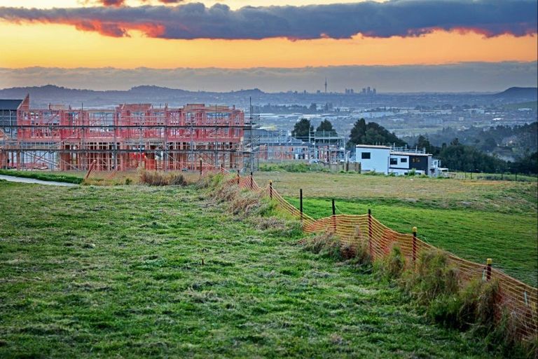 Photo of property in 9 Grand Ridge Avenue, Flat Bush, Auckland, 2019
