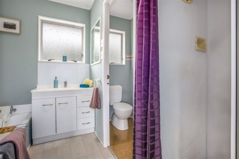 Photo of property in 86 Leeward Drive, Whitby, Porirua, 5024