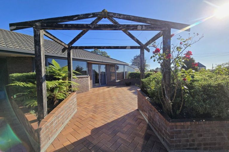 Photo of property in 16 Gibson Street, Ross, 7812