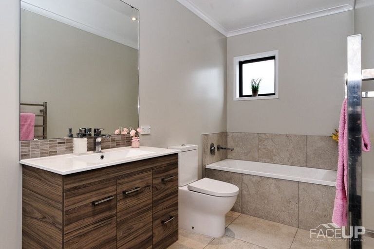 Photo of property in 151 Hobsonville Point Road, Hobsonville, Auckland, 0616