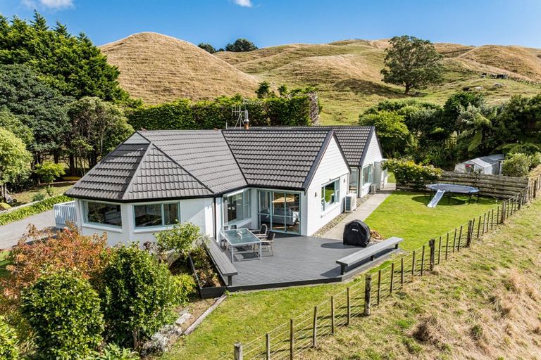 Photo of property in 274 Valley Road, Paraparaumu, 5032