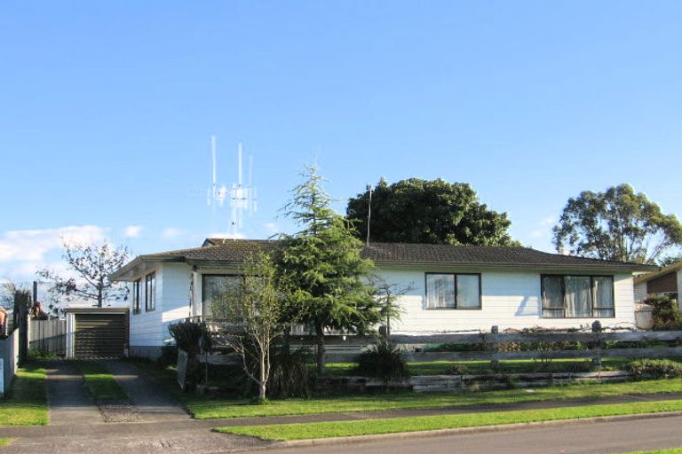 Photo of property in 44 Lagoon Place, Poike, Tauranga, 3112
