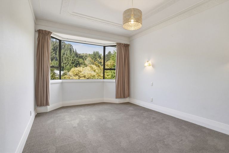 Photo of property in 360 Kaikorai Valley Road, Bradford, Dunedin, 9011