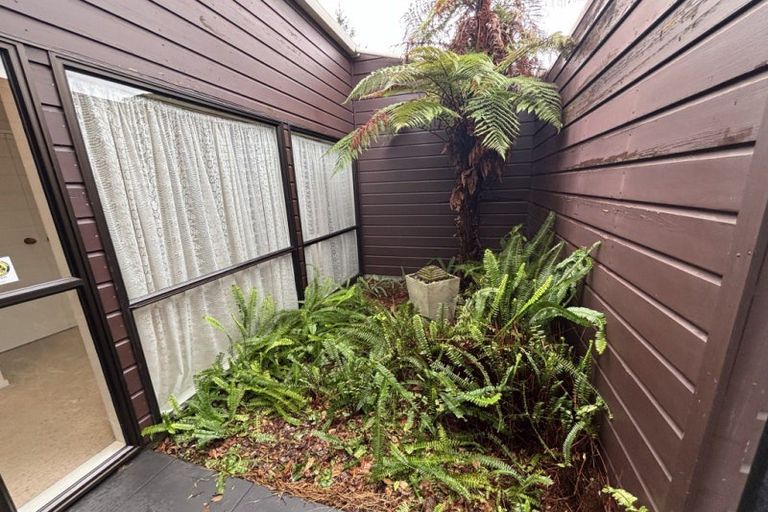Photo of property in 30a Miro Street, Takaro, Palmerston North, 4410