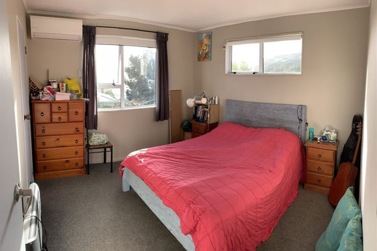 Photo of property in 25 Nassau Avenue, Grenada North, Wellington, 5028