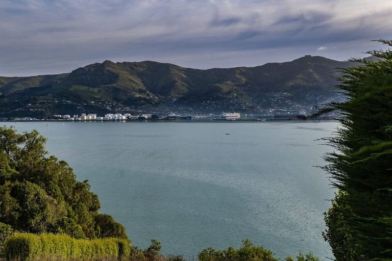 Photo of property in 19 Ranui Crescent, Diamond Harbour,  8971