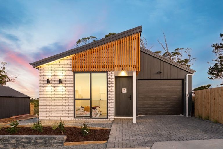 Photo of property in 45 Puhikawa Street, Massey, 0614