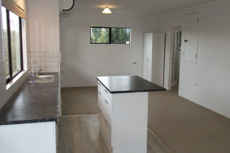 Photo of property in 30 Kokich Crescent, Onerahi, Whangarei, 0110