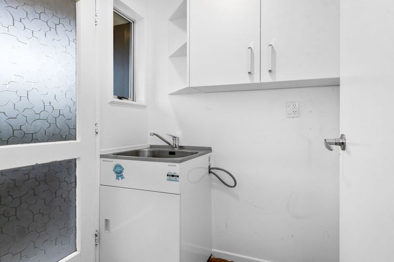 Photo of property in 2/9c Lydbury Place, Parklands, Christchurch, 8083