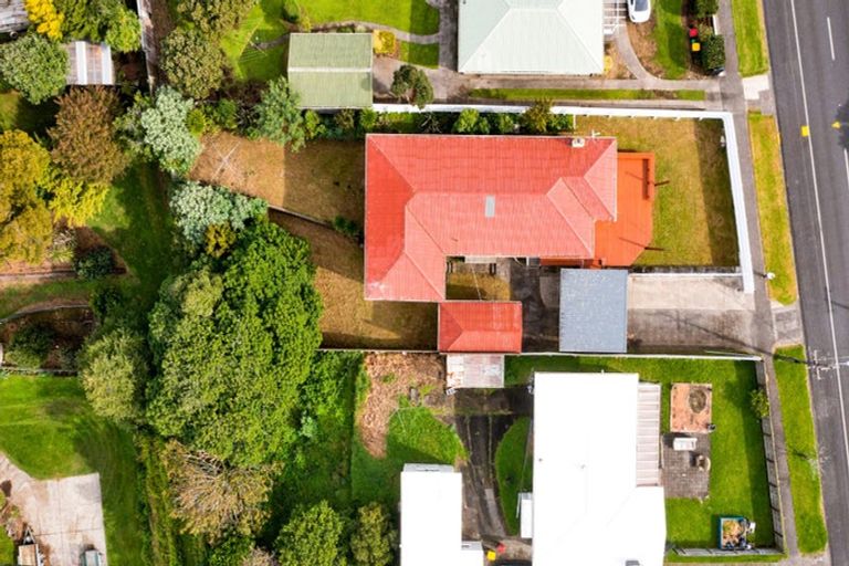 Photo of property in 237 Omata Road, Spotswood, New Plymouth, 4310