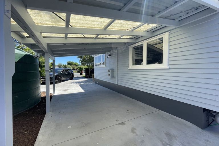 Photo of property in 61 Kauri Road, Stanmore Bay, Whangaparaoa, 0932