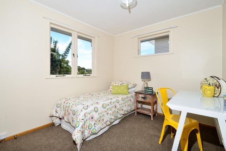Photo of property in 24 Helena Street, Massey, Auckland, 0614