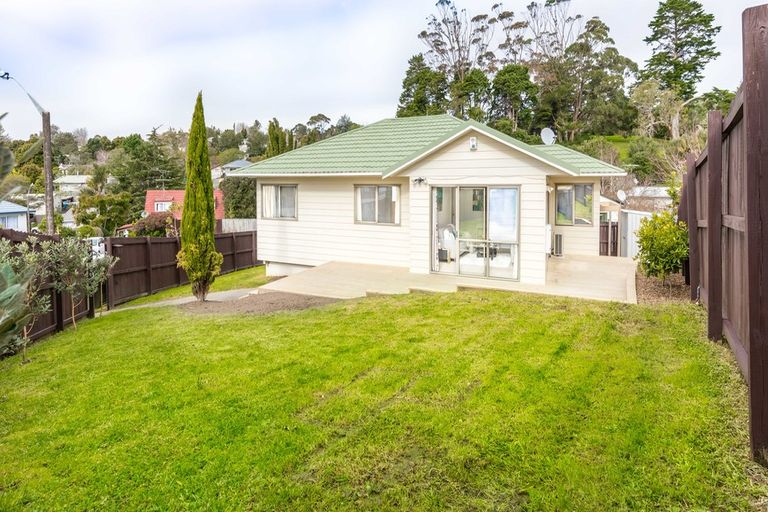 Photo of property in 27 Loughanure Place, Massey, Auckland, 0614