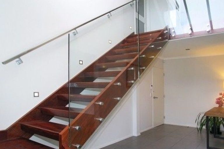 Photo of property in 5 Ramphal Terrace, Khandallah, Wellington, 6035