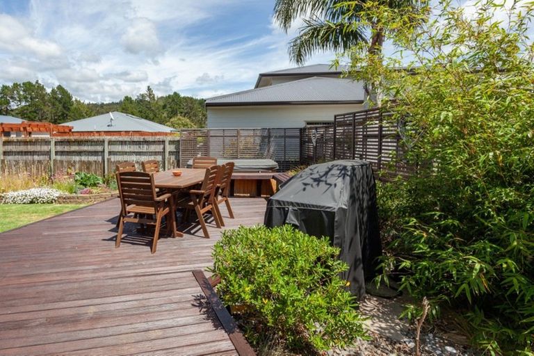 Photo of property in 129 Lorraine Place, Whangamata, 3620