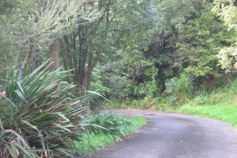 Photo of property in 10 Park Road, Titirangi, Auckland, 0604