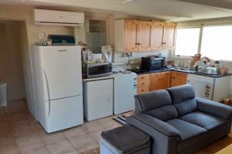 Photo of property in 1/16 Paerata Road, Pukekohe, 2120