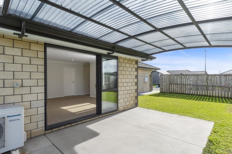 Photo of property in 19 Batty Street, Papamoa Beach, Papamoa, 3118