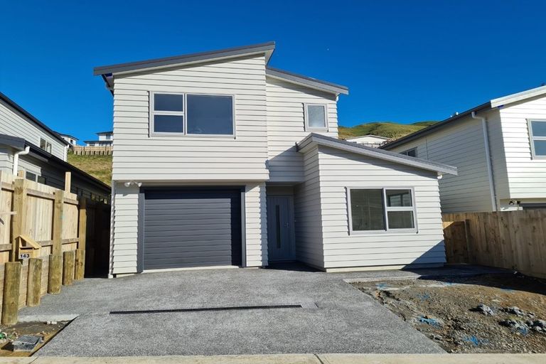 Photo of property in 143 Amesbury Drive, Churton Park, Wellington, 6037