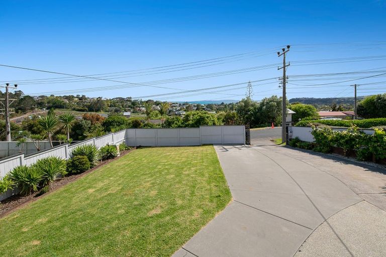Photo of property in 12 Norfolk Road, Stanmore Bay, Whangaparaoa, 0932