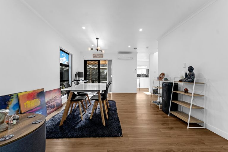 Photo of property in 127e Russell Road, Manurewa, Auckland, 2102