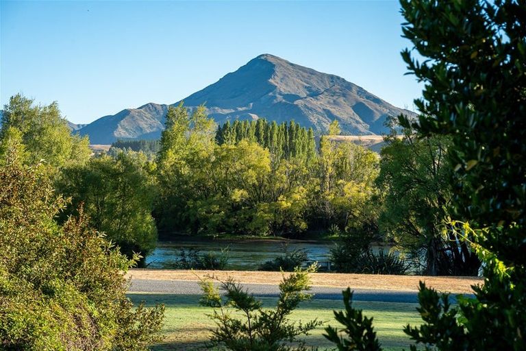 Photo of property in 63 Kingston Street, Albert Town, Wanaka, 9305