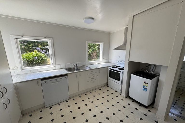 Photo of property in 129 Hanson Street, Newtown, Wellington, 6021