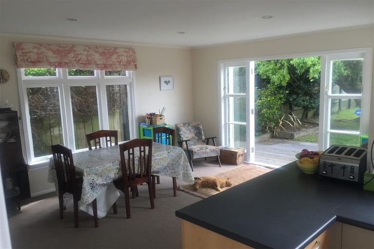 Photo of property in 47 Eden Street, Island Bay, Wellington, 6023