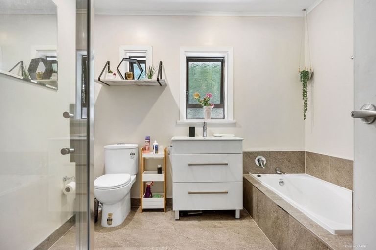 Photo of property in 18 Rollerson Street, Papakura, 2110